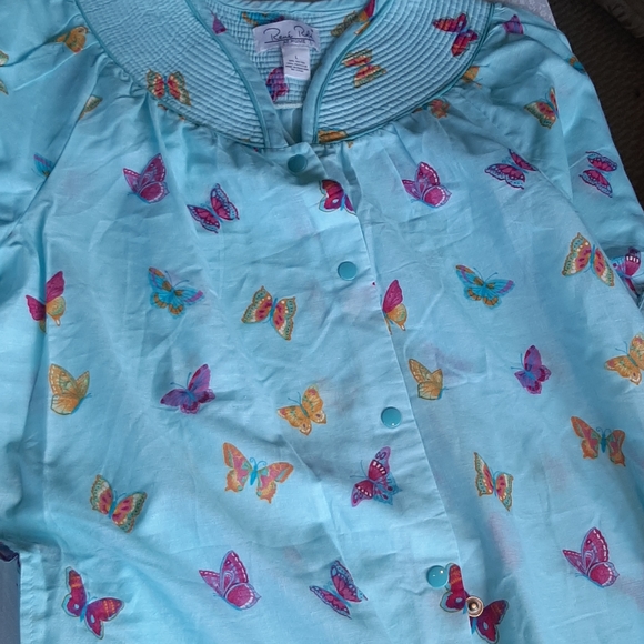 Rene Rofe new nightgown - Picture 1 of 3